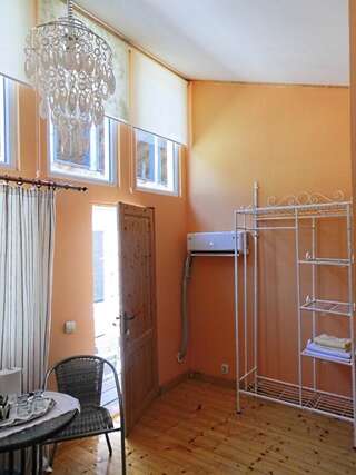 Гостевой дом Vila Pestisorul Costinesti Костинешти Двухместный номер с 1 кроватью и собственной ванной комнатой-9